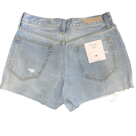 Cello Distressed Jean Shorts – Size Medium - Picture 2 of 3
